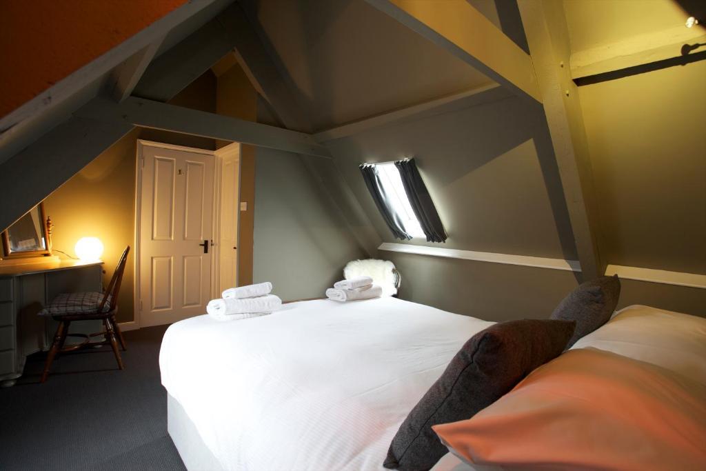 The Kings Arms Hotel Didmarton Værelse billede